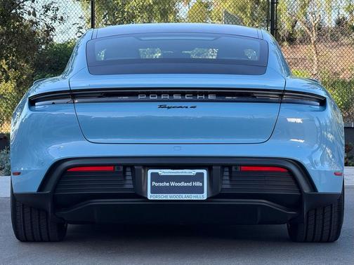 2026 Porsche Taycan 4