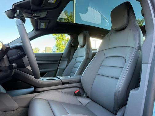 2026 Porsche Taycan 4