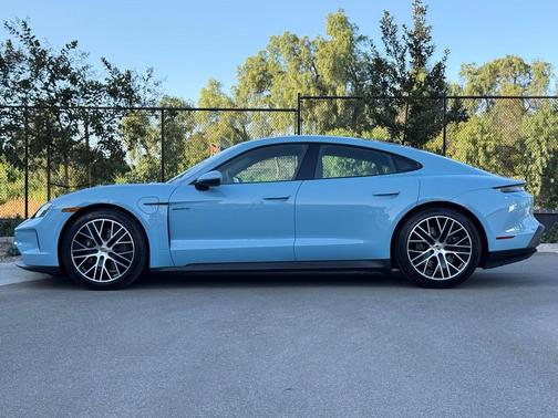 2026 Porsche Taycan 4