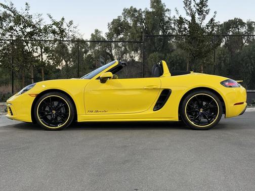 2024 Porsche 718 Boxster 