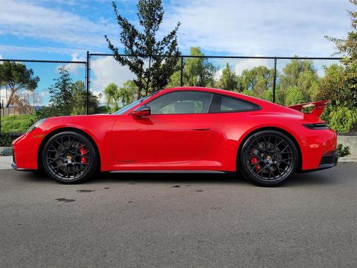 2026 Porsche 911 Carrera GTS