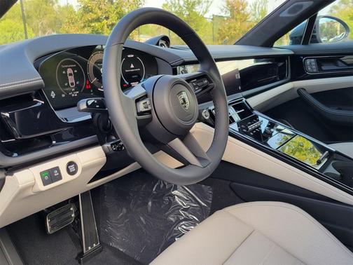 2026 Porsche Panamera Turbo S