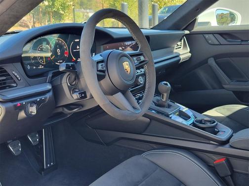 2025 Porsche 911 GT3