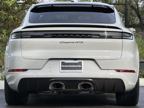 2026 Porsche Cayenne GTS