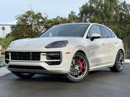 2026 Porsche Cayenne GTS