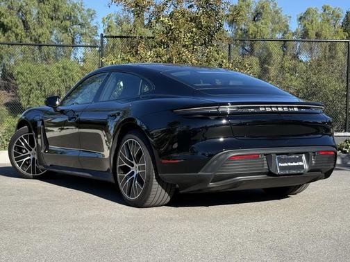 2025 Porsche Taycan Loaner