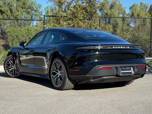 2025 Porsche Taycan Loaner