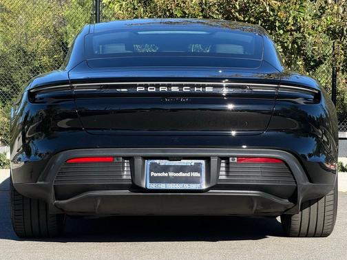 2025 Porsche Taycan Loaner