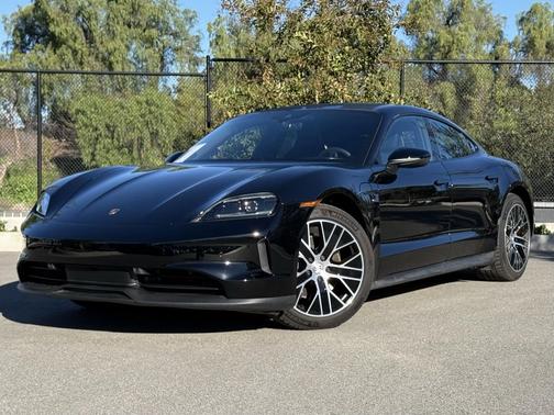 2025 Porsche Taycan Loaner