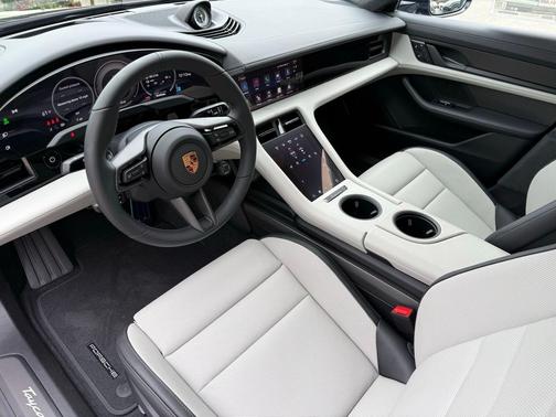 2026 Porsche Taycan GTS