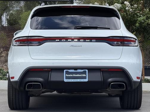 2025 Porsche Macan Loaner