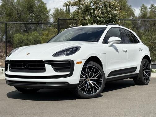 2025 Porsche Macan Loaner