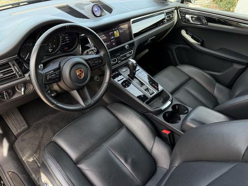 2023 Porsche Macan 