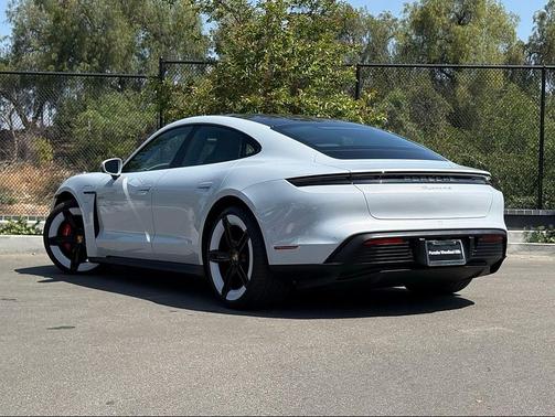 2025 Porsche Taycan 4S