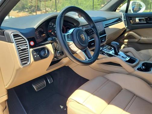 2023 Porsche Cayenne S