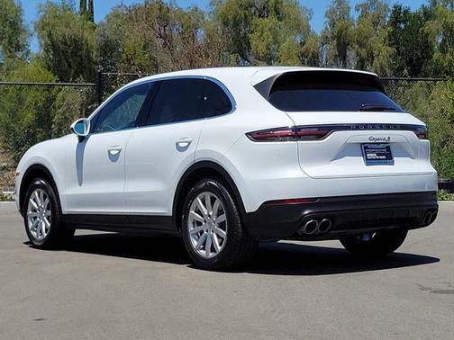 2023 Porsche Cayenne S