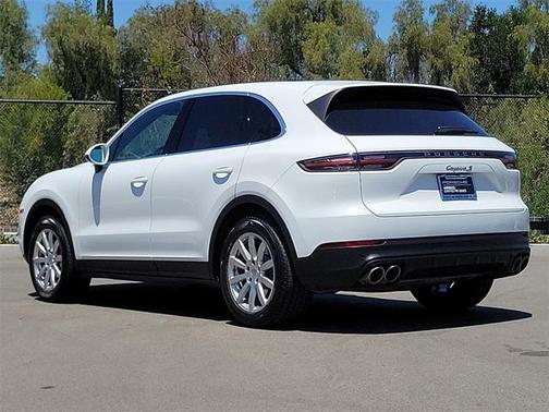 2023 Porsche Cayenne S