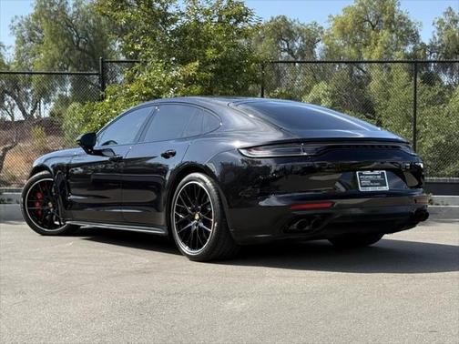 2022 Porsche Panamera GTS