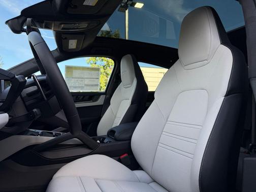 2026 Porsche Cayenne Cayenne Turbo E-Hybrid