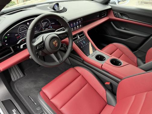 2026 Porsche Taycan 4S