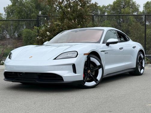 2026 Porsche Taycan 4S