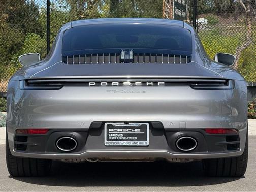 2021 Porsche 911 Carrera 4