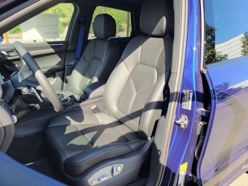 2026 Porsche Macan GTS