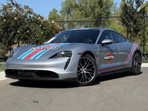 2022 Porsche Taycan 