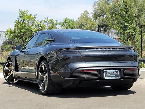 2021 Porsche Taycan Turbo S