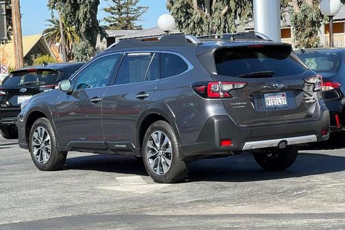 2025 Subaru Outback Touring XT