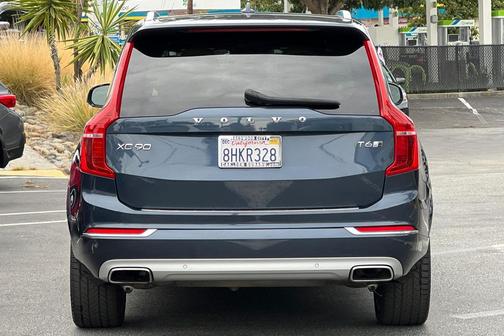 2019 Volvo XC90 T6 Inscription