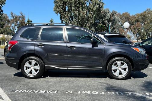 2015 Subaru Forester 2.5i