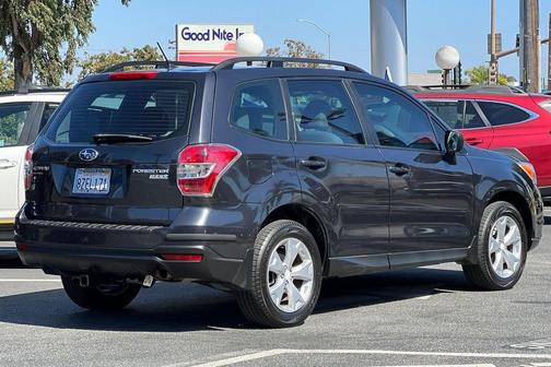 2015 Subaru Forester 2.5i