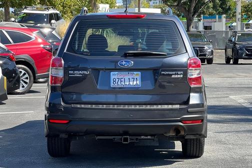 2015 Subaru Forester 2.5i