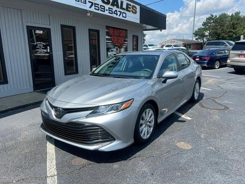 2019 Toyota Camry LE