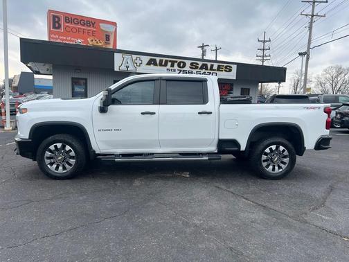 2022 Chevrolet Silverado 2500 Custom