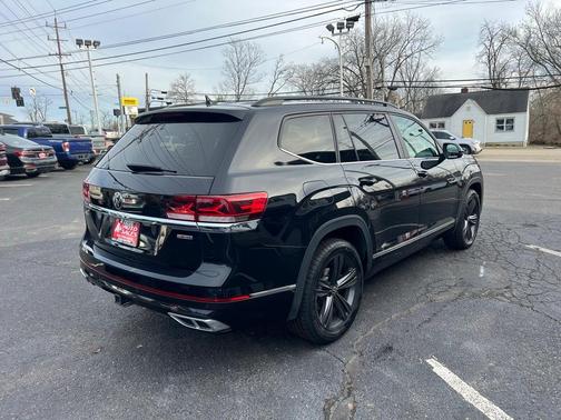 2021 Volkswagen Atlas 3.6 V6 SE w/ Technology R-Line