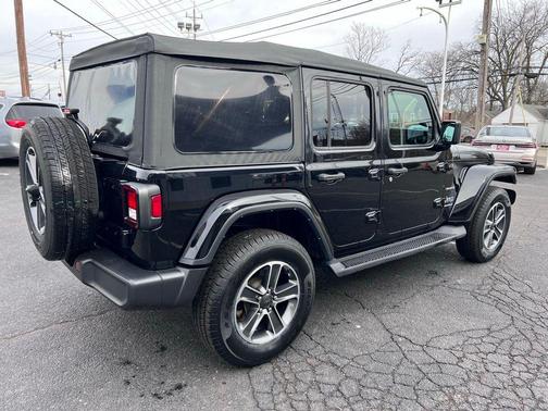 2023 Jeep Wrangler Sahara