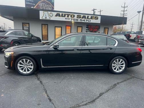 2022 BMW 740 i xDrive