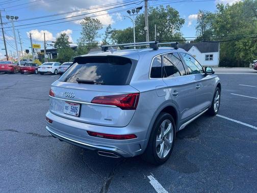 2023 Audi Q5 45 S line Premium Plus