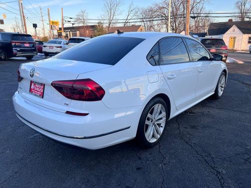 2019 Volkswagen Passat 2.0T Wolfsburg