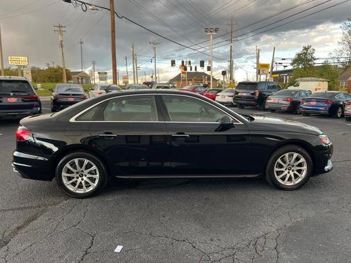 2023 Audi A4 40 Premium