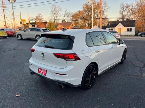 2022 Volkswagen Golf GTI 2.0T SE