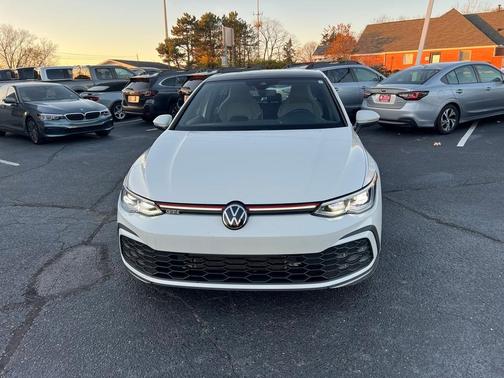 2022 Volkswagen Golf GTI 2.0T SE