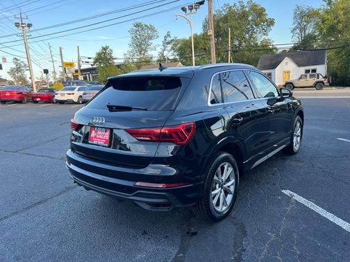 2023 Audi Q3 45 S line Premium