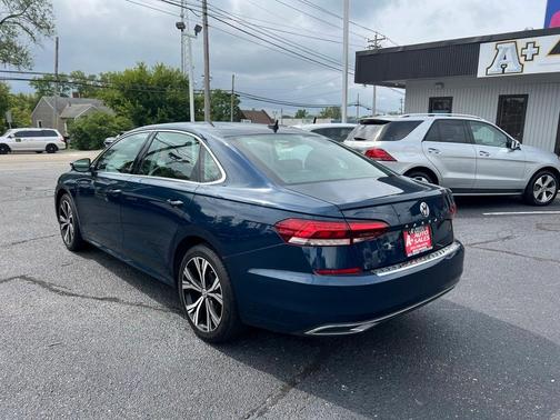 2021 Volkswagen Passat 2.0T SE
