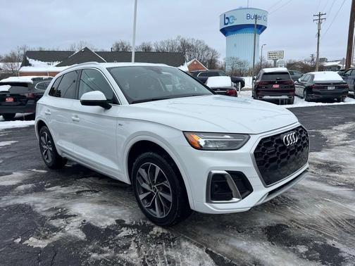 2022 Audi Q5 45 S line quattro Premium