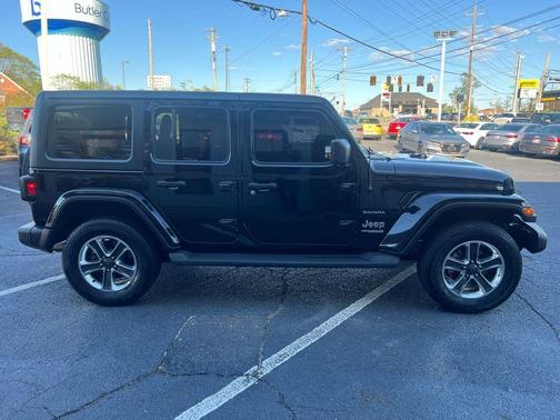 2019 Jeep Wrangler Unlimited Sahara