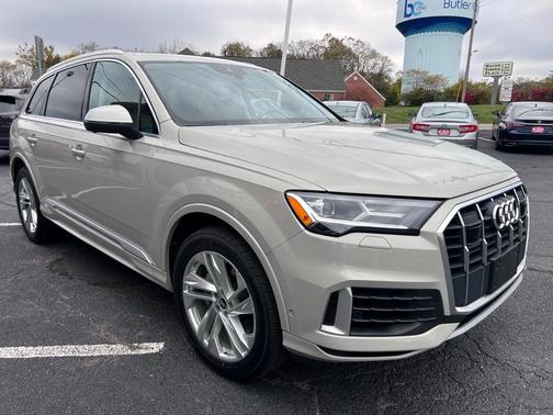 2022 Audi Q7 55 Premium Plus