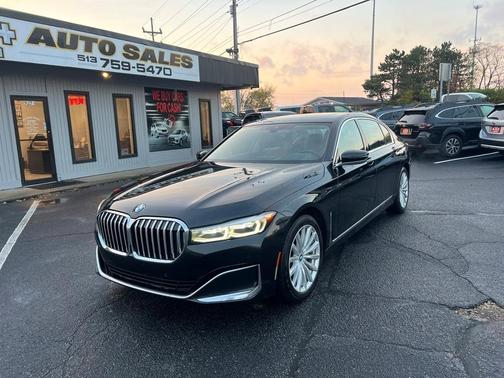 2021 BMW 740 i xDrive